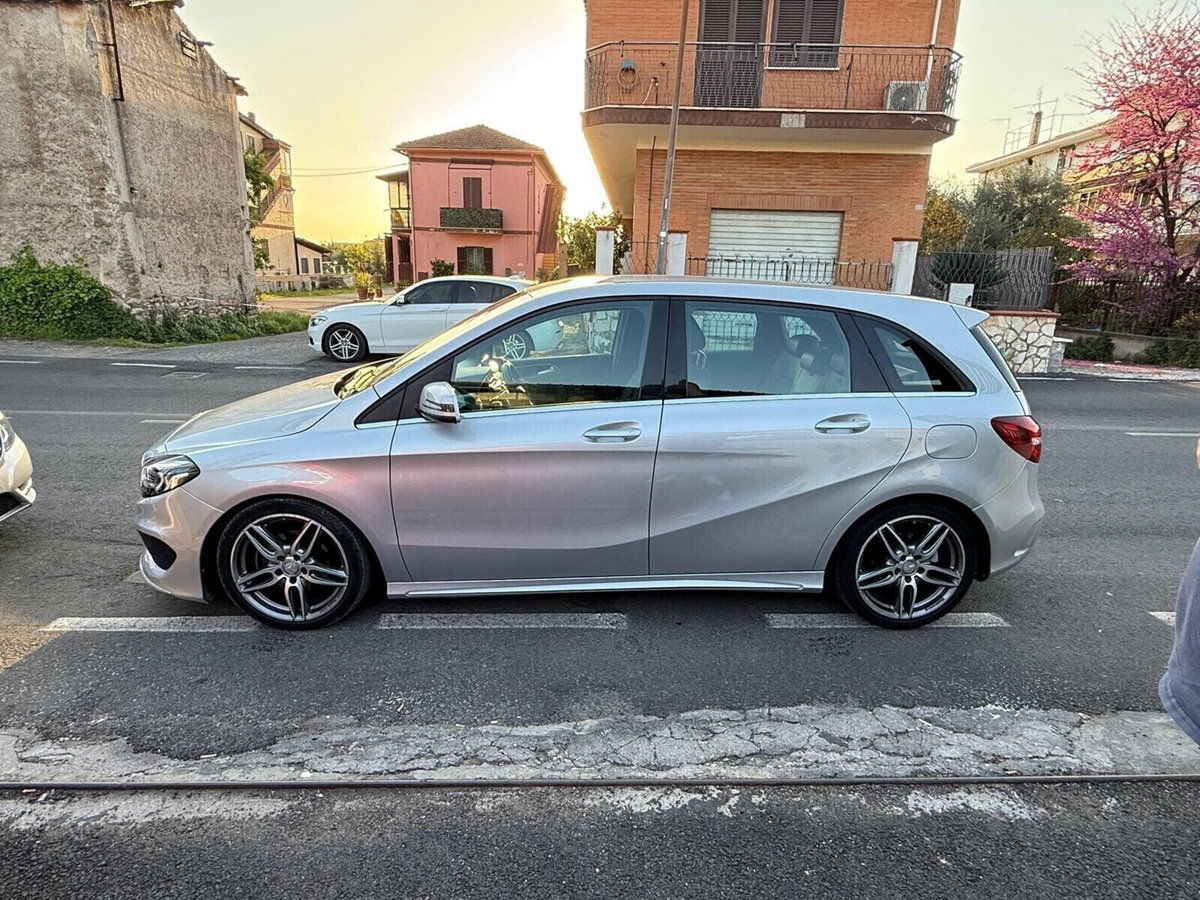 Mercedes-Benz Classe B 180 d Automatic Sport (11)