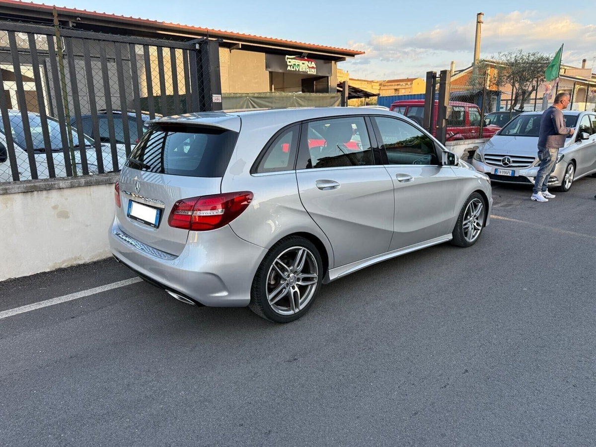 Mercedes-Benz Classe B 180 d Automatic Sport (3)