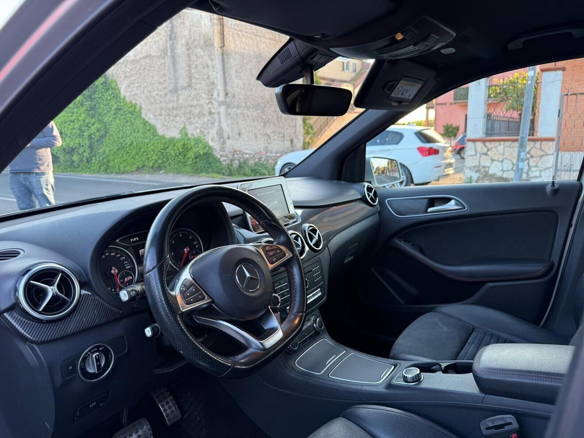 Mercedes-Benz Classe B 180 d Automatic Sport (4)