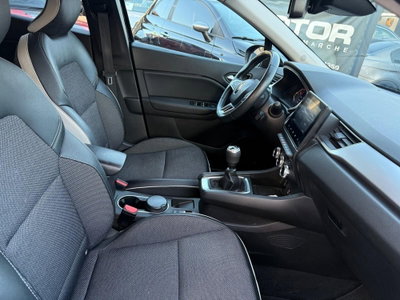 Renault Captur Mild Hybrid 140 CV Intens (7)