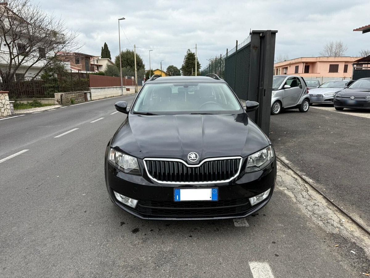 Skoda Octavia Station Wagon 1.6 TDI CR 105 CV Wagon Elegance (14)