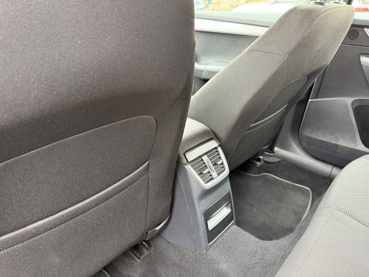 Skoda Octavia Station Wagon 1.6 TDI CR 105 CV Wagon Elegance (6)