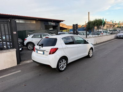 Toyota Yaris 1.5 Hybrid 5 porte Style (2)