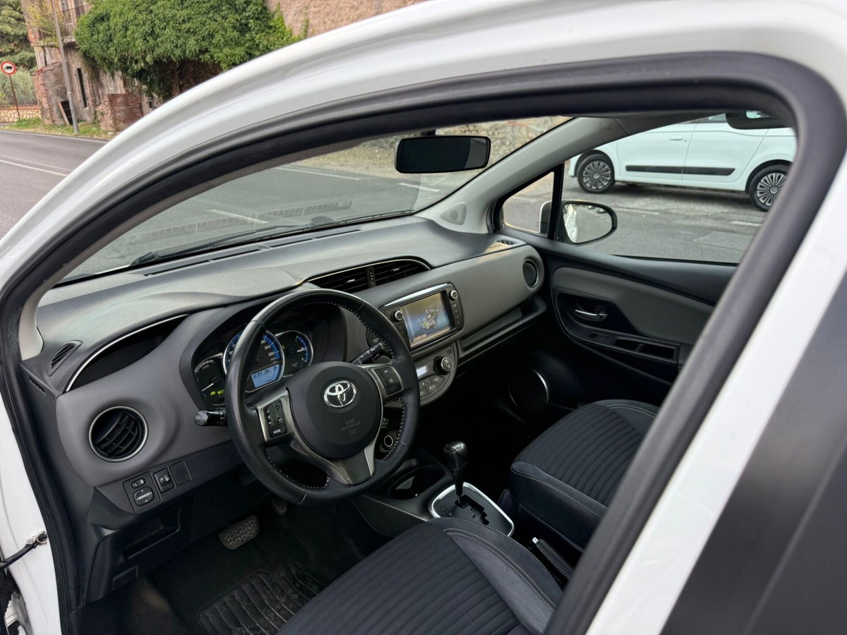Toyota Yaris 1.5 Hybrid 5 porte Style (5)