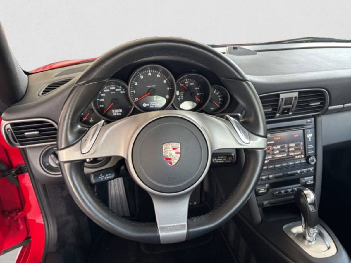 Porsche 911 Coupé Carrera 4 (13)
