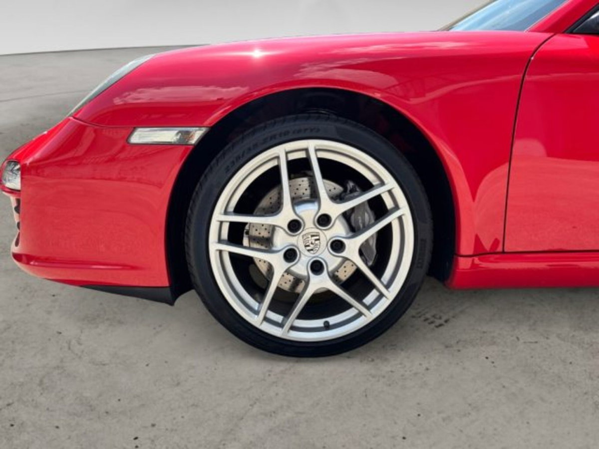 Porsche 911 Coupé Carrera 4 (8)