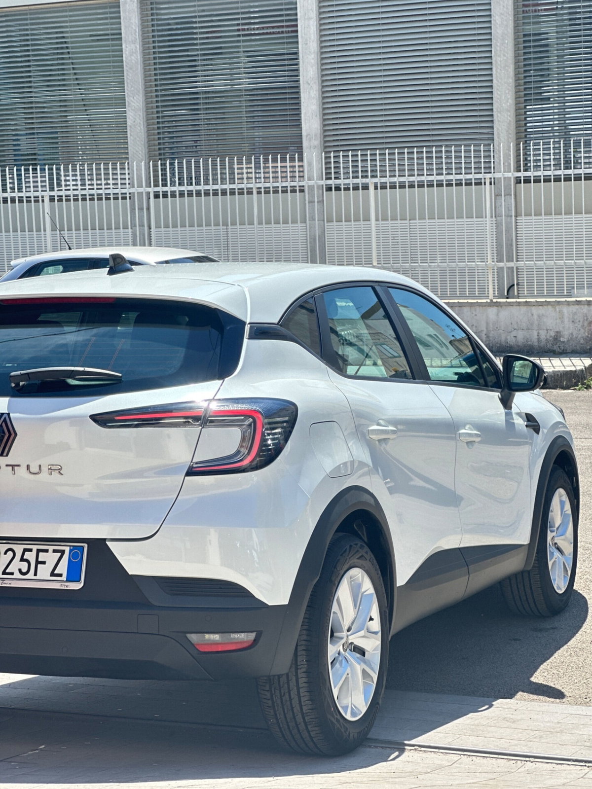 Renault Captur 1.0 eco-g Evolution 100cv (6)