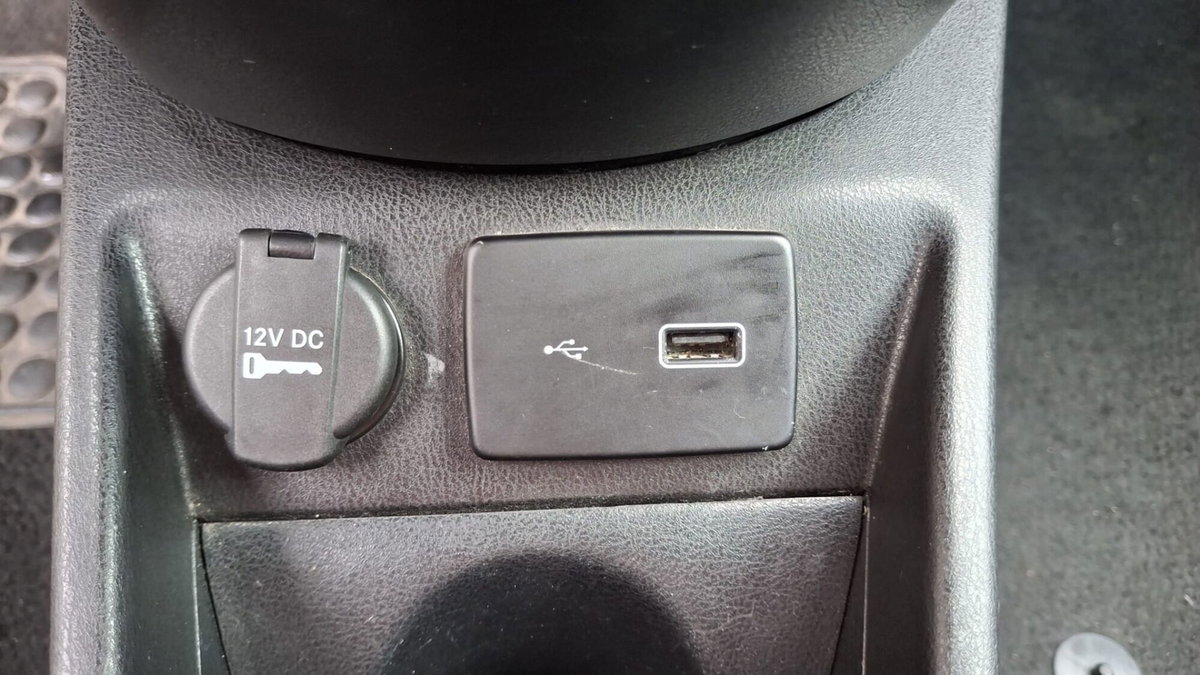 Lancia Ypsilon 1.2 69 CV 5 porte GPL Ecochic Gold (10)