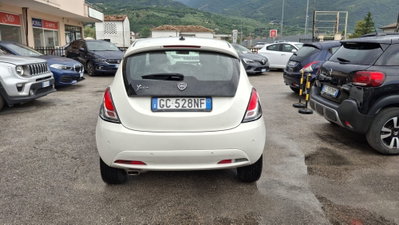 Lancia Ypsilon 1.2 69 CV 5 porte GPL Ecochic Gold (4)