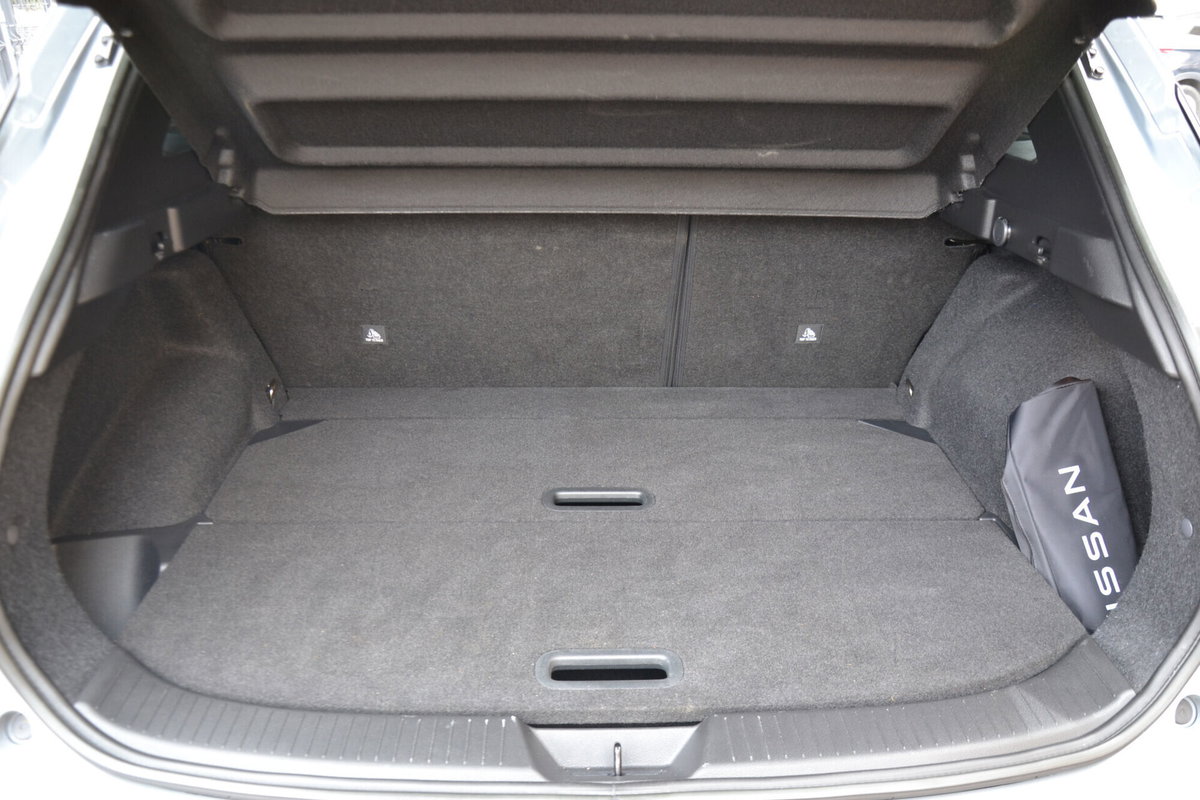 Nissan Qashqai 1.3 mhev N-Connecta 2wd 158cv (10)