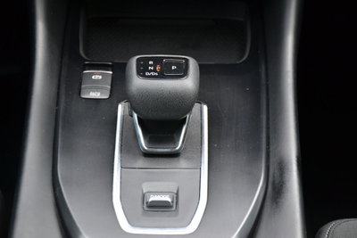 Nissan Qashqai 1.3 mhev N-Connecta 2wd 158cv (12)