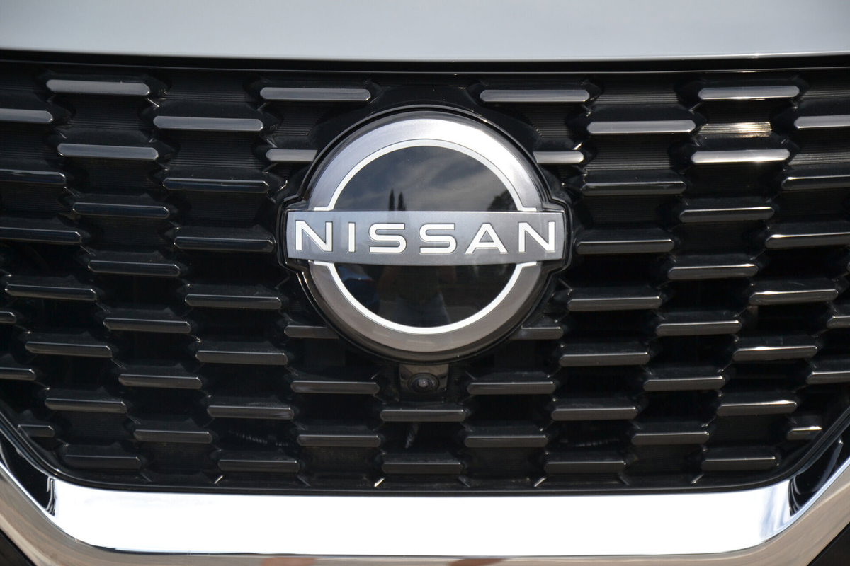 Nissan Qashqai 1.3 mhev N-Connecta 2wd 158cv (18)