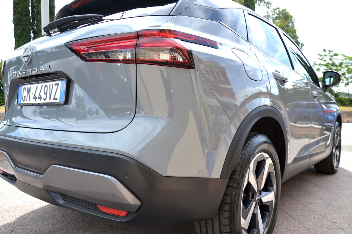 Nissan Qashqai 1.3 mhev N-Connecta 2wd 158cv (19)