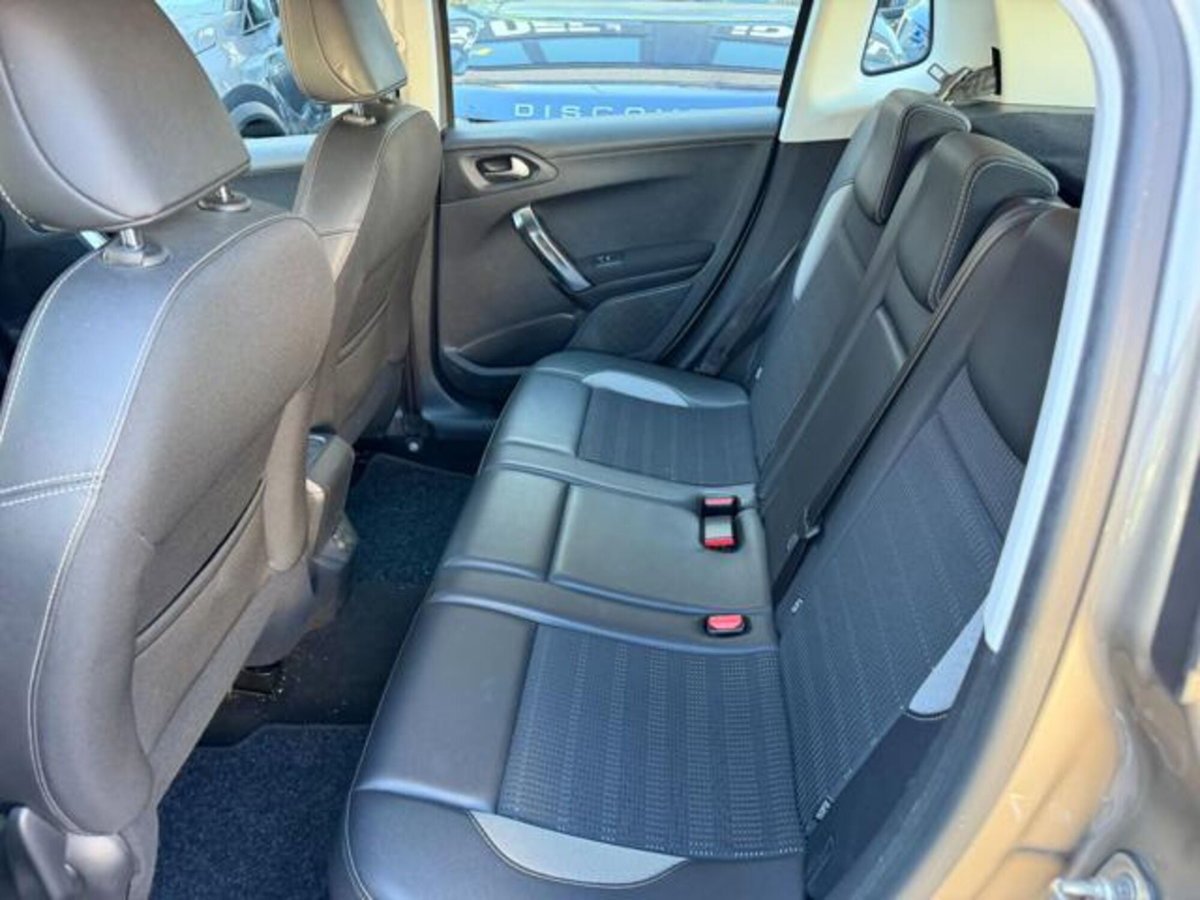 Peugeot 2008 100 Allure (7)