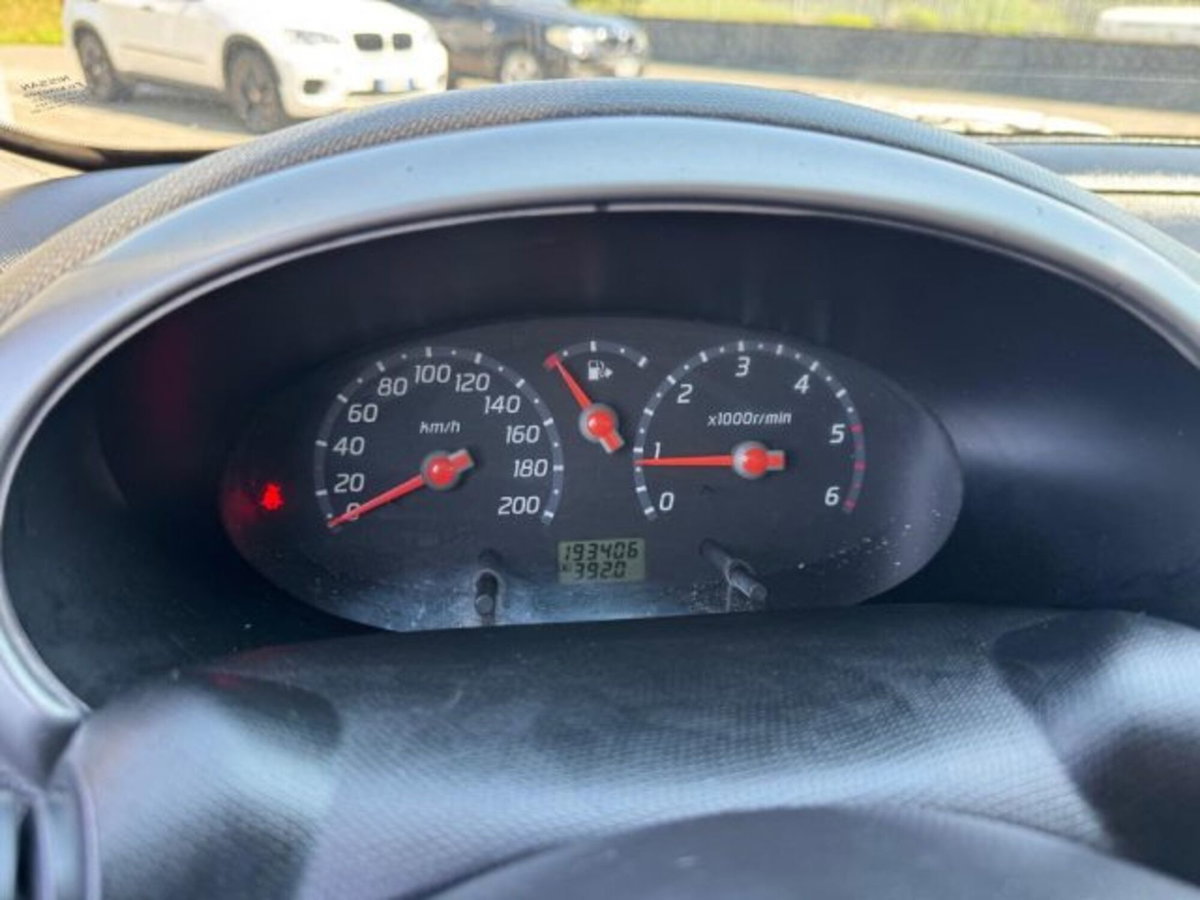 Nissan Micra 1.5d 65CV 5 porte Visia (11)