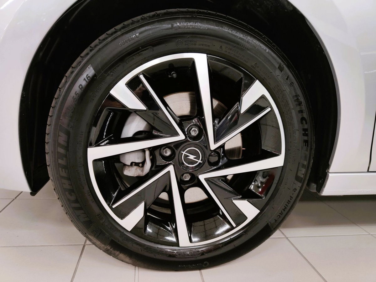 Opel Corsa 1.2 100 CV GS Line (10)