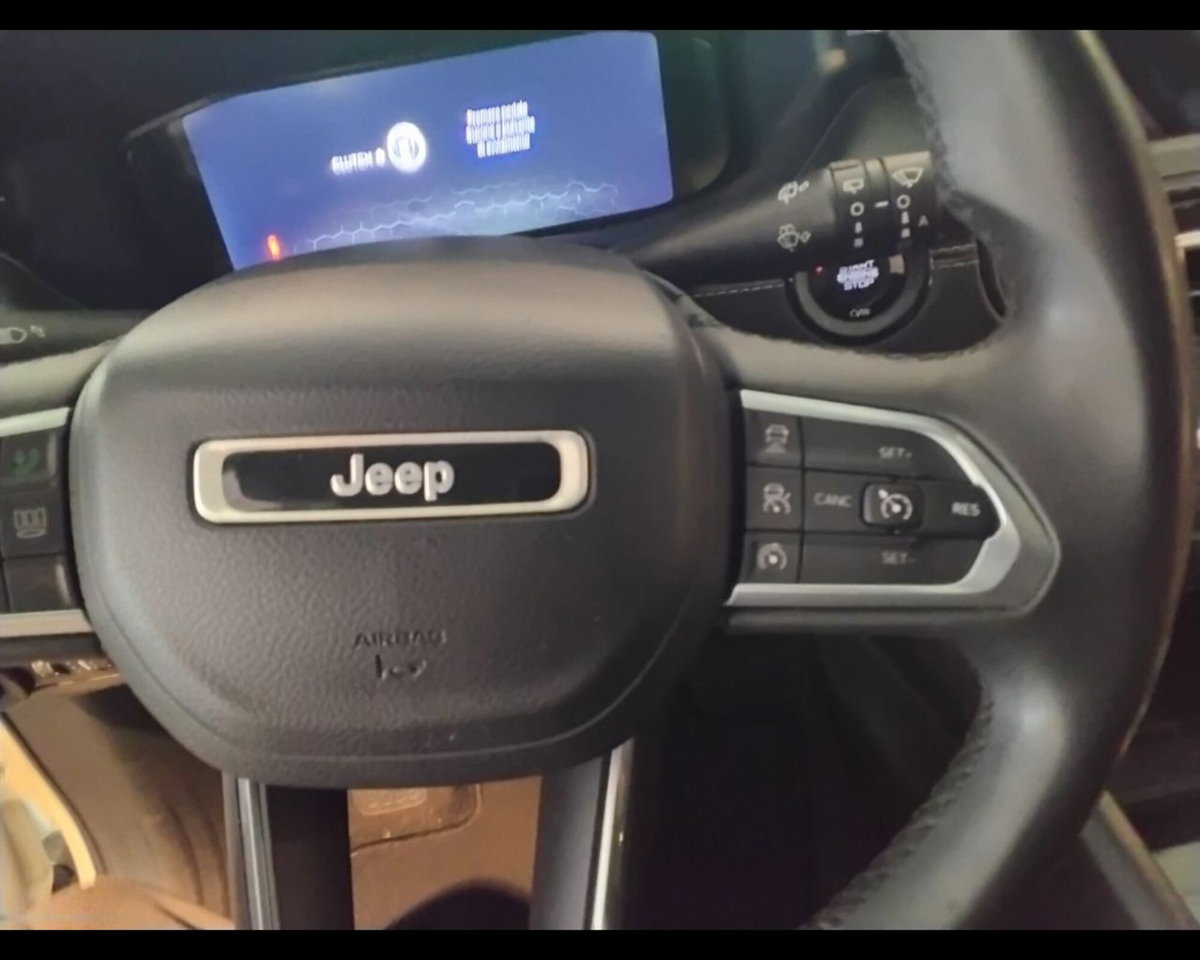 Jeep Compass 1.6 Multijet II 2WD Limited (19)