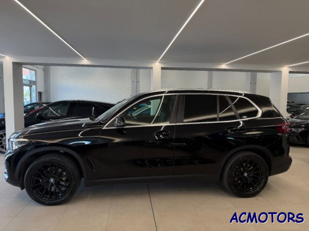 BMW X5 xDrive25d Business (2)