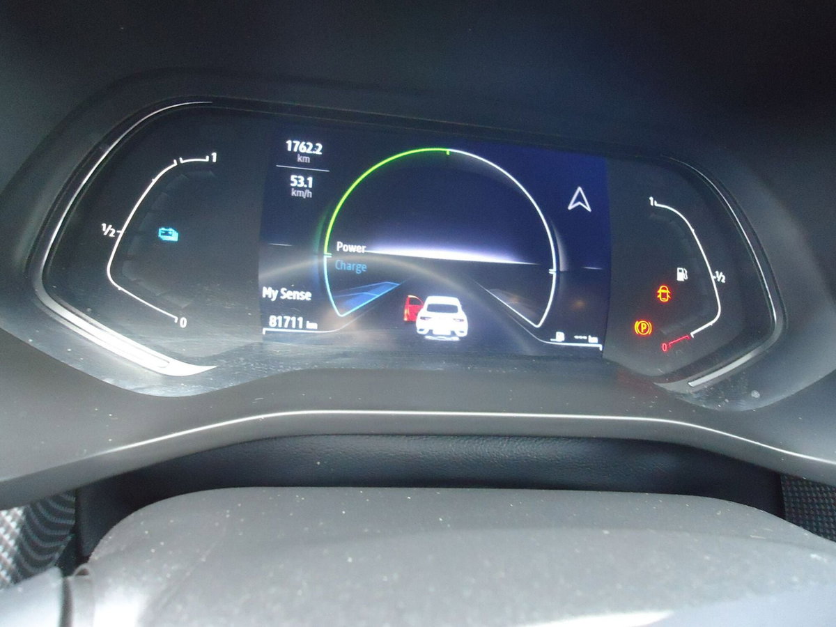 Renault Arkana 1.6 full hybrid Esprit Alpine 145cv (11)