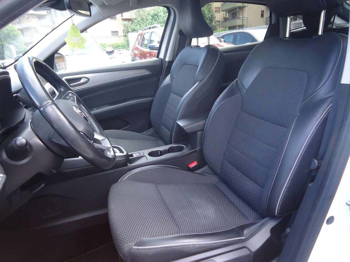 Renault Arkana 1.6 full hybrid Esprit Alpine 145cv (12)