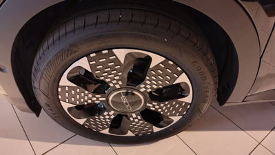 Fiat 600 1.2 hybrid La Prima 110cv auto (9)