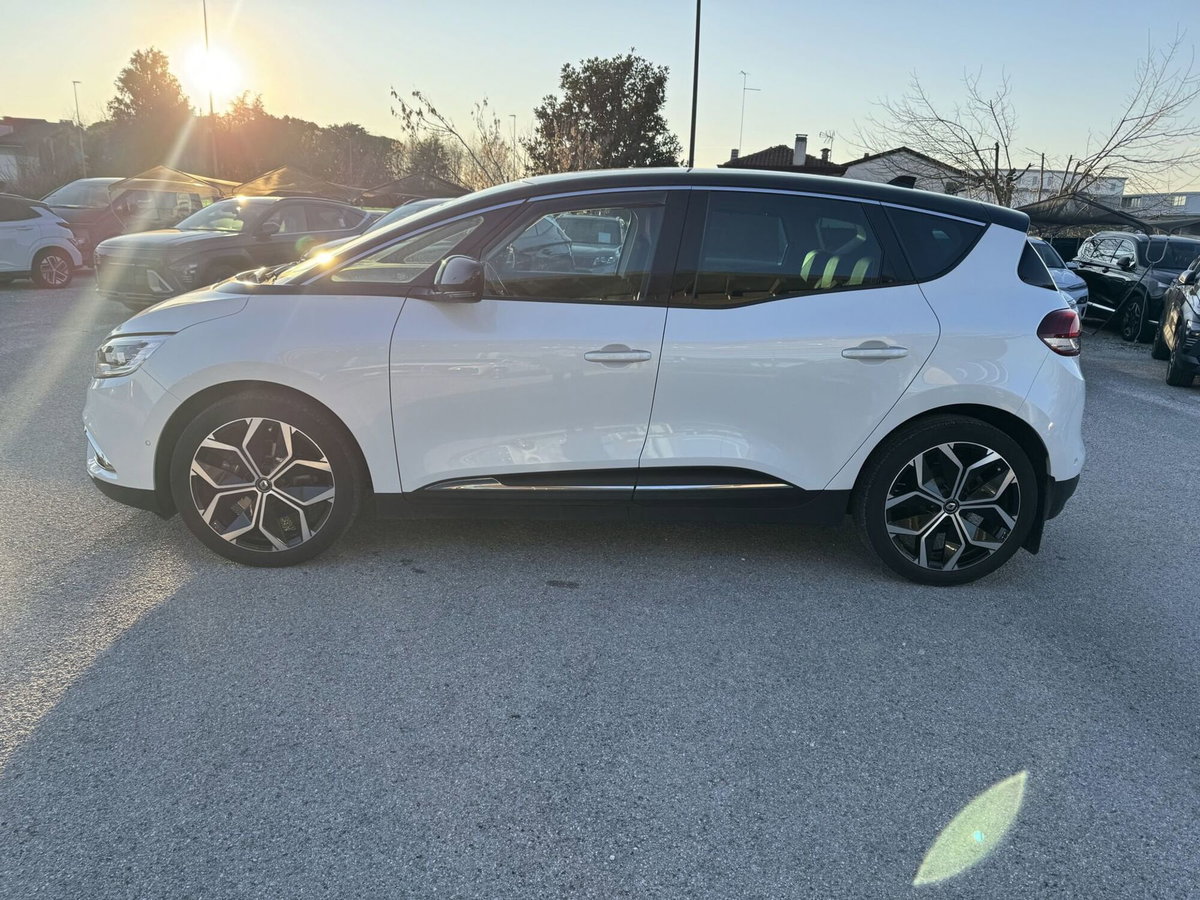 Renault Grand Scénic 1.3 tce Intens 140cv fap (2)