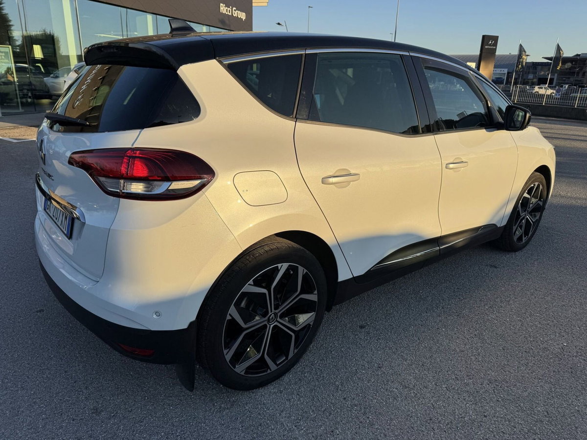 Renault Grand Scénic 1.3 tce Intens 140cv fap (5)