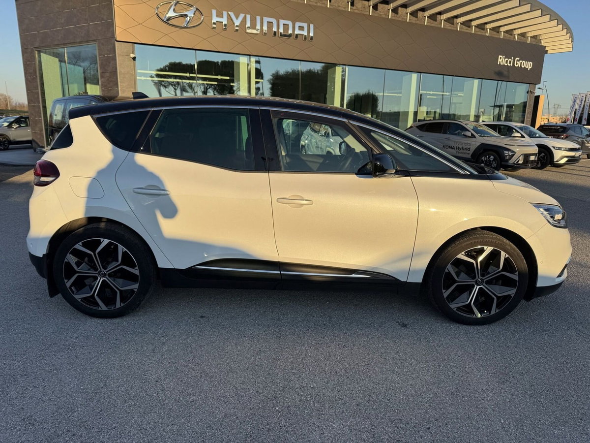 Renault Grand Scénic 1.3 tce Intens 140cv fap (6)