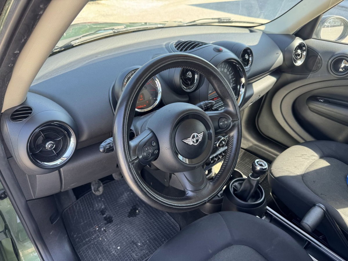 MINI Mini Countryman 1.6 Cooper D Countryman (10)