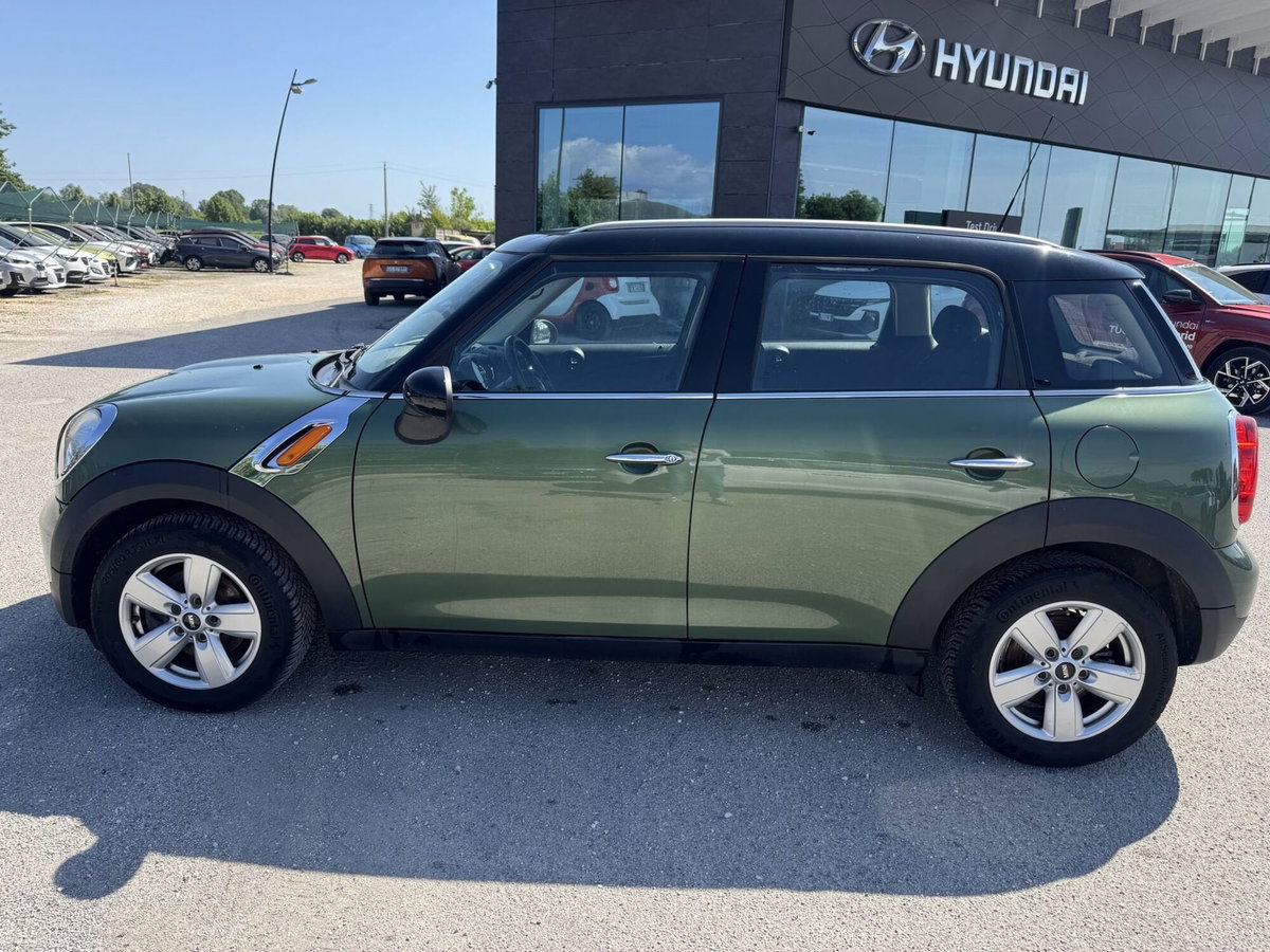 MINI Mini Countryman 1.6 Cooper D Countryman (2)