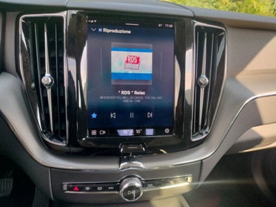 Volvo XC60 B4 automatico Core (17)