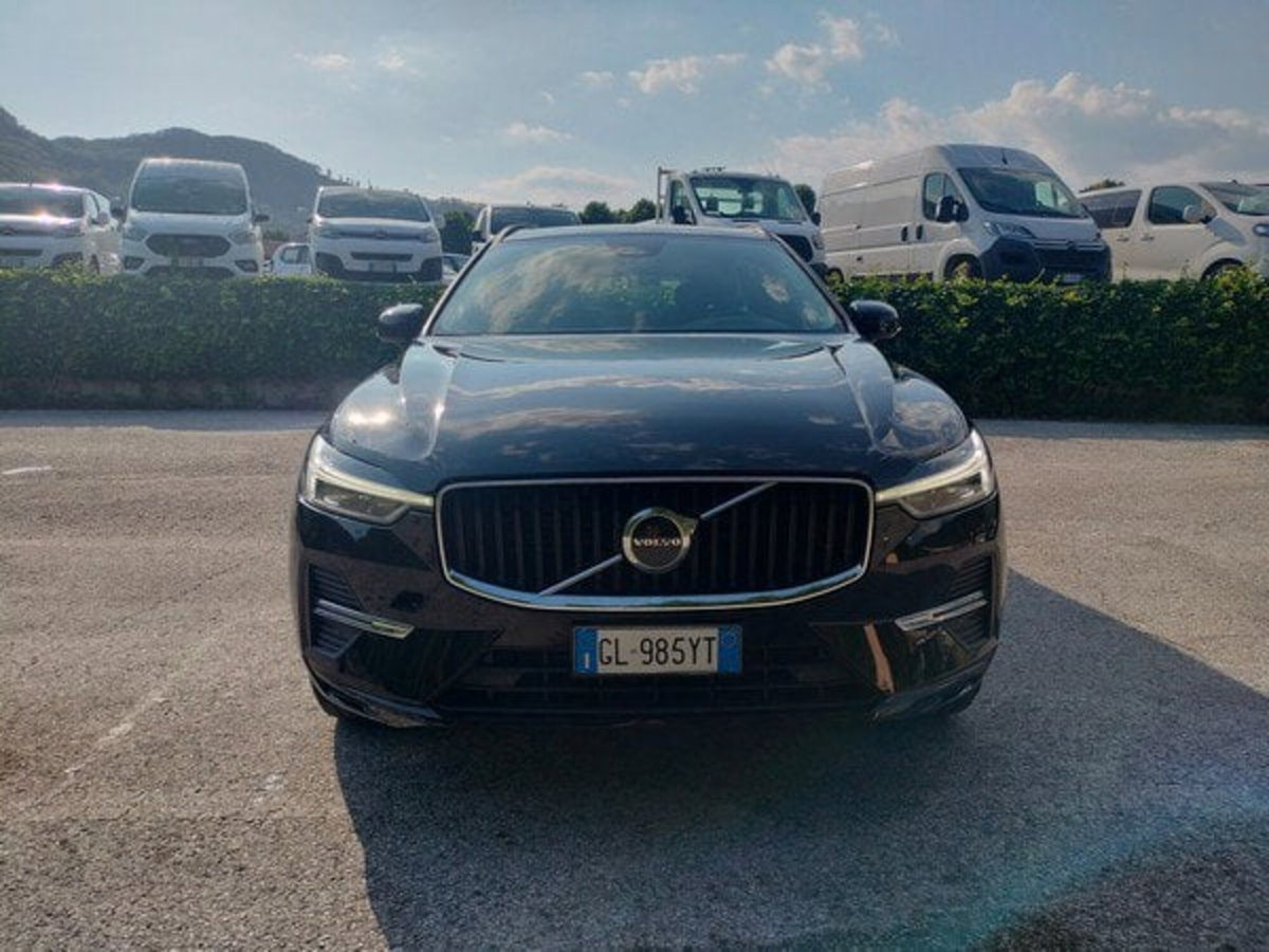 Volvo XC60 B4 automatico Core (2)