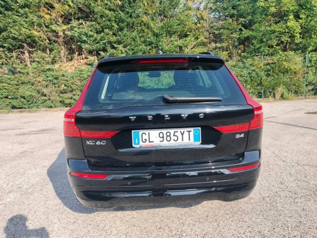 Volvo XC60 B4 automatico Core (7)