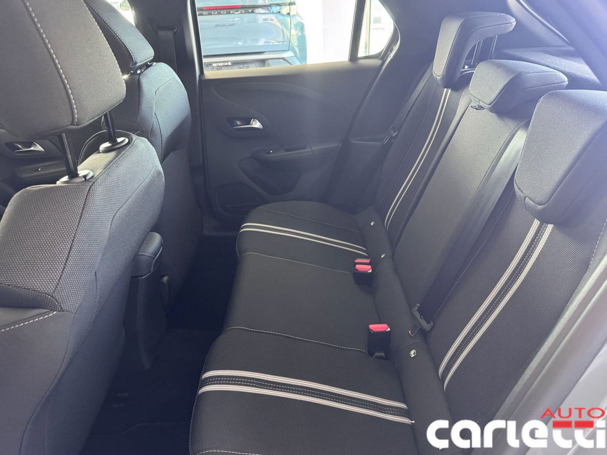 Opel Corsa 1.2 hybrid GS 110cv dct6 (11)