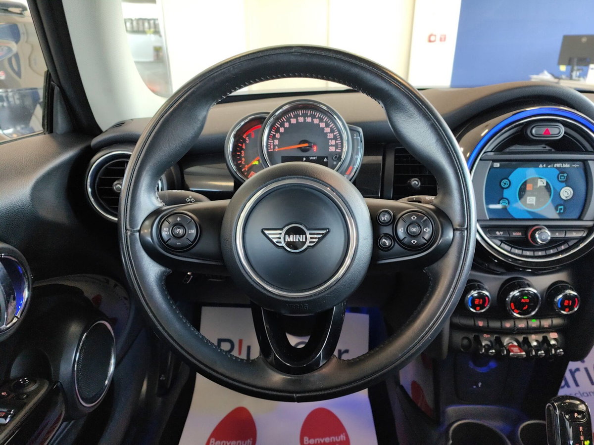 MINI Mini 1.5 Cooper D (15)