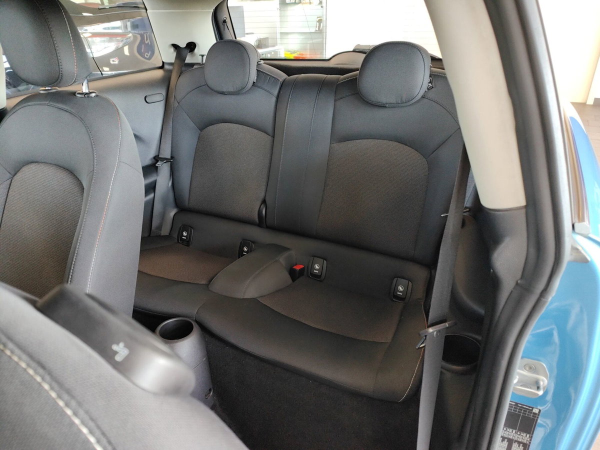 MINI Mini 1.5 Cooper D (7)