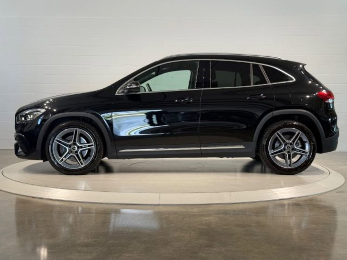 Mercedes-Benz GLA SUV 220 d Automatic 4Matic Premium (2)