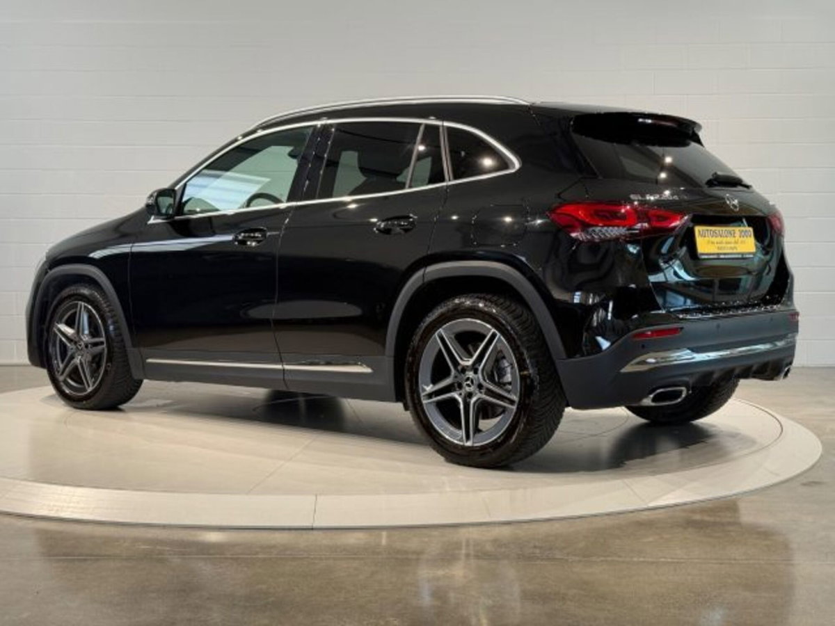 Mercedes-Benz GLA SUV 220 d Automatic 4Matic Premium (3)