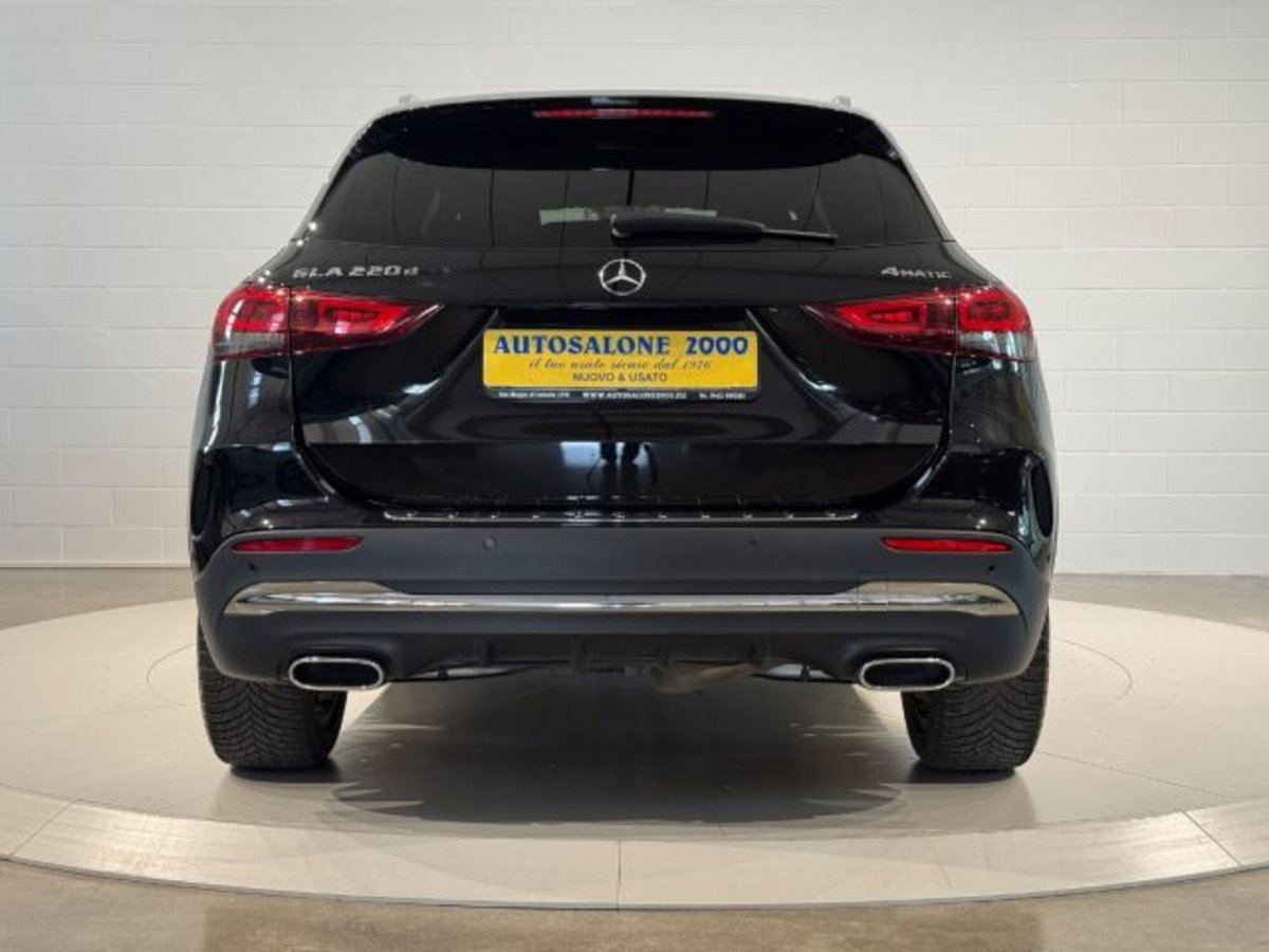 Mercedes-Benz GLA SUV 220 d Automatic 4Matic Premium (4)