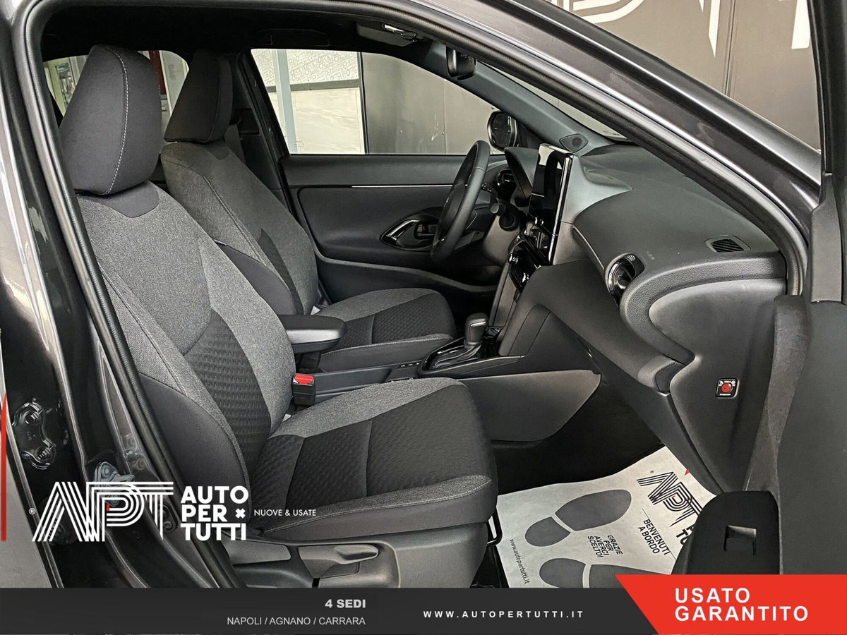Toyota Yaris Cross 1.5h GR Sport Black Sky fwd 116cv e-cvt (17)