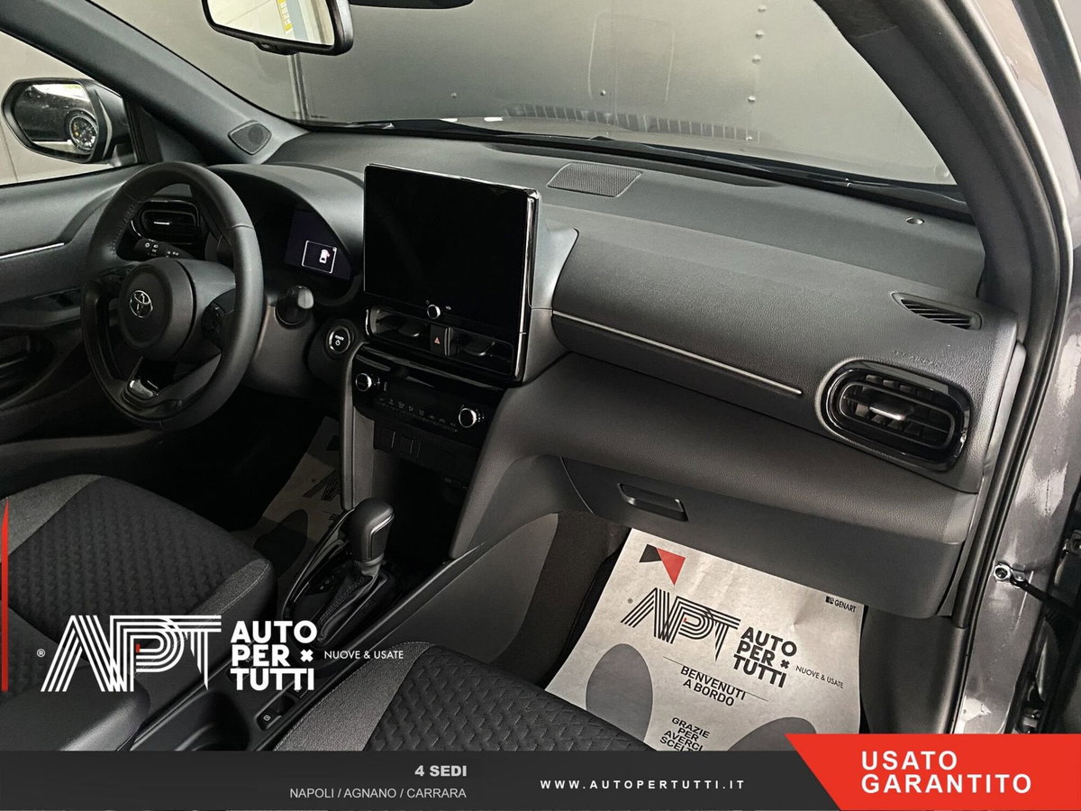 Toyota Yaris Cross 1.5h GR Sport Black Sky fwd 116cv e-cvt (18)