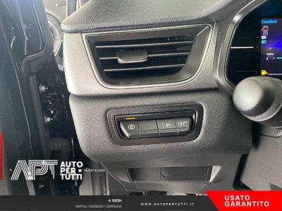 Renault Captur 1.0 tce Techno 90cv (9)
