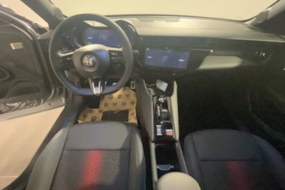Alfa Romeo Junior 1.2 ibrida Sport Speciale 145cv edct6 (13)