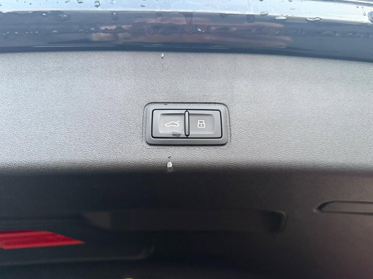 Audi Q3 Sportback 35 TDI quattro S tronic S line edition (9)