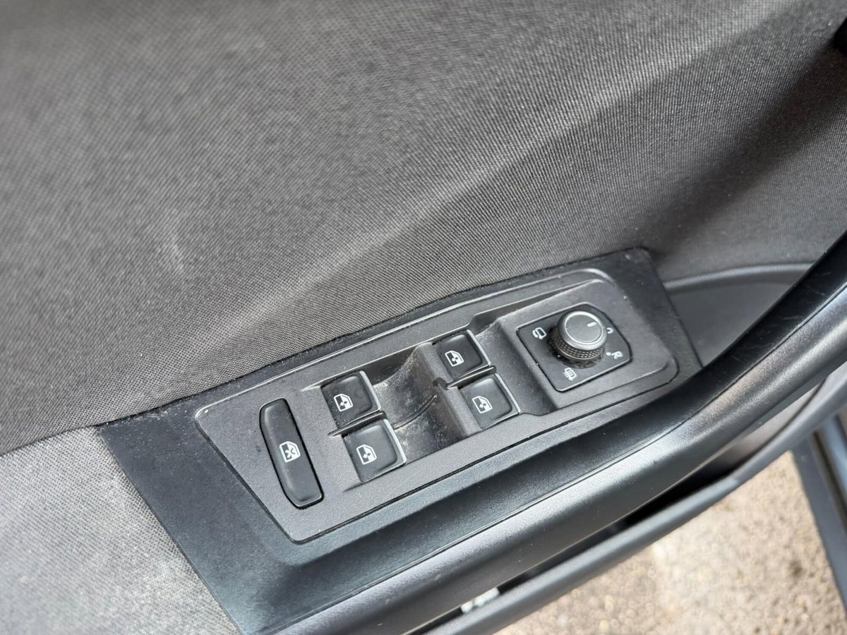 Volkswagen T-Roc 1.0 TSI Style (15)