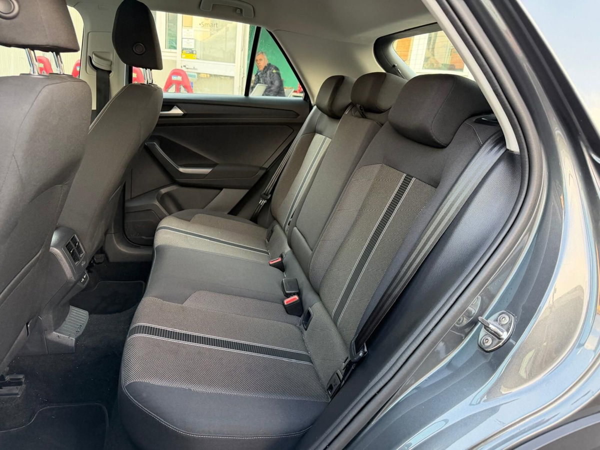 Volkswagen T-Roc 1.0 TSI Style (16)