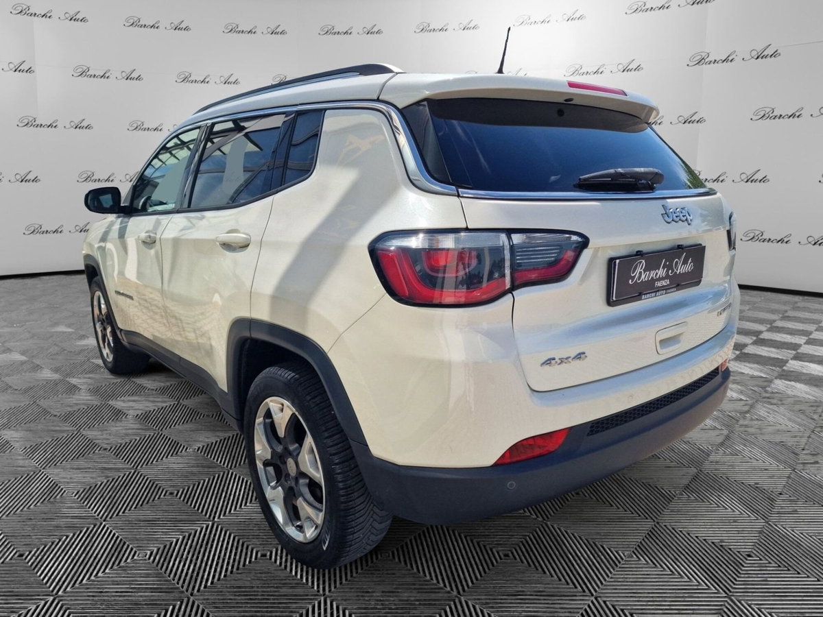 Jeep Compass 2.0 Multijet II 4WD Limited (7)