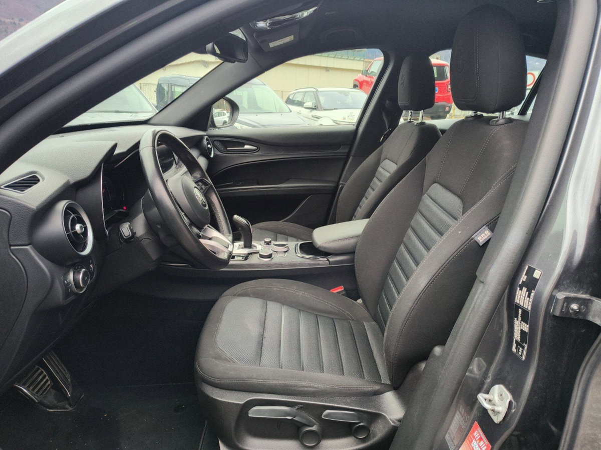 Alfa Romeo Stelvio Stelvio 2.2 Turbodiesel 210 CV AT8 Q4 Super (9)