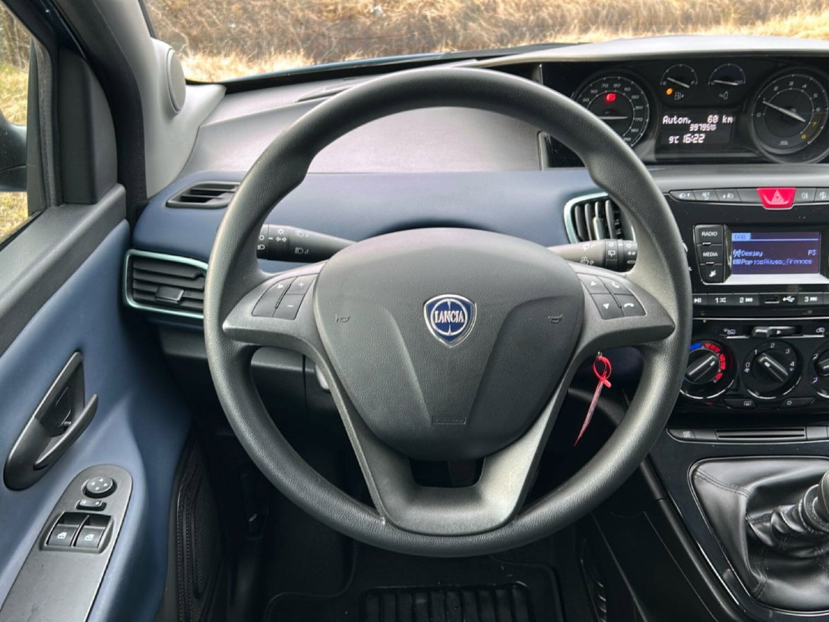 Lancia Ypsilon 1.0 FireFly 5 porte S&S Hybrid Ecochic Silver (13)