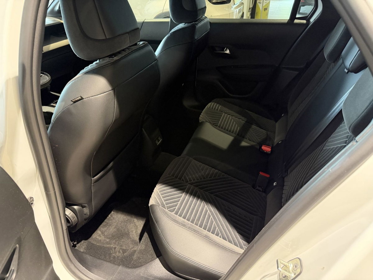 Lancia Ypsilon 1.2 mhev LX 110cv e-dct (12)